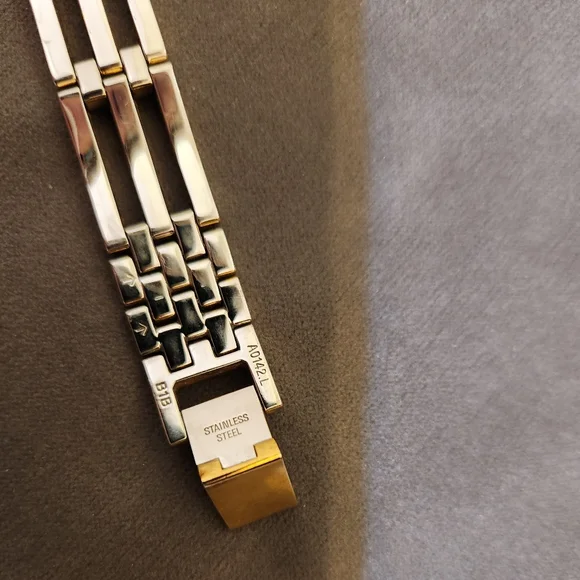 MOVADO AUTHENTIC ESPERANZA WATCH - Picture 8 of 12